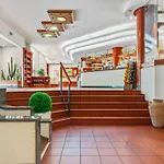Stunning In With Sauna بيت للعطل