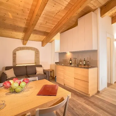 Stunning In With Sauna Foligno