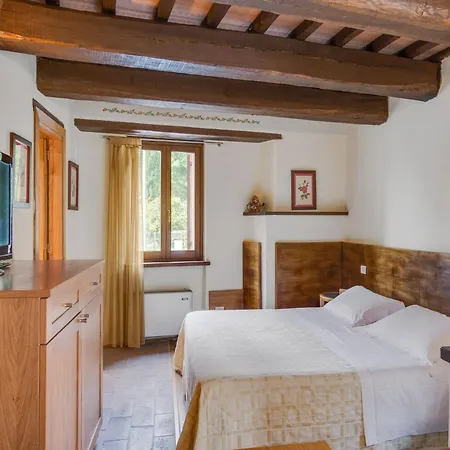 Stunning In With Sauna Vakantiehuis Foligno