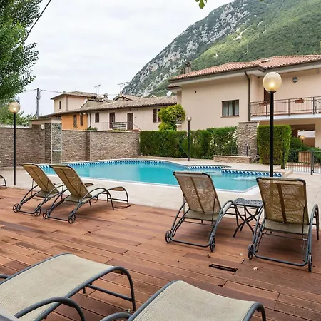 Stunning In With Sauna 펜션 폴리뇨