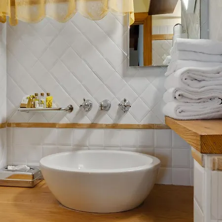 Stunning In With Sauna Casa de Férias Foligno