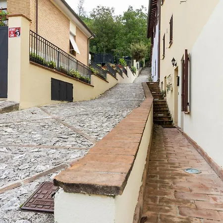 Stunning In With Sauna Foligno