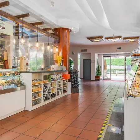 Casa de Férias Stunning In With Sauna Foligno